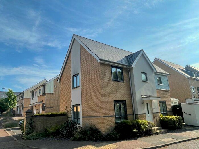 3 Bedroom House To Rent In North Station, CO4