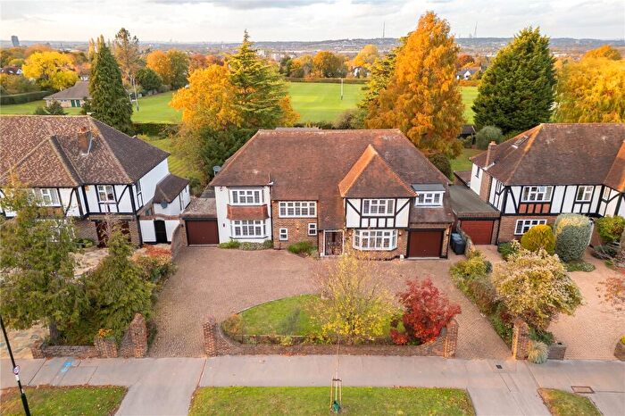 5 Bedroom Detached House For Sale In Grimwade Avenue, Addiscombe, Croydon, CR0