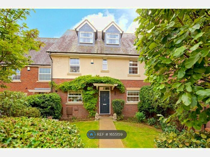 Studio To Rent In Bernardines Way, Buckingham, MK18