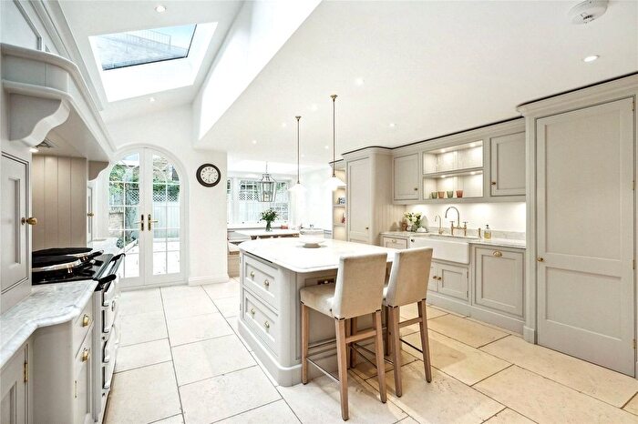 5 Bedroom Terraced House To Rent In St Stephen's Terrace, London, SW8