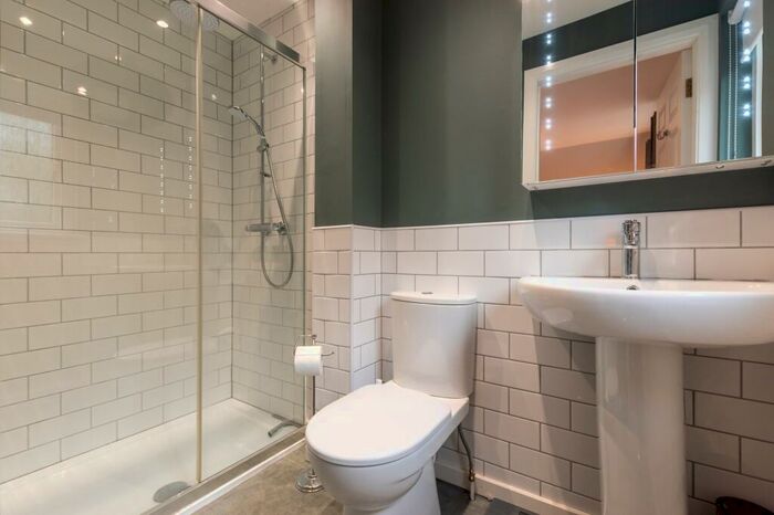 2 Bedroom Apartment To Rent In Cartbank Grove, Flat /, Cathcart, Glasgow, G44