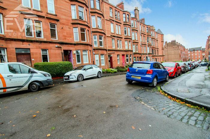 1 Bedroom Flat To Rent In Kildonan Drive, Glasgow, G11