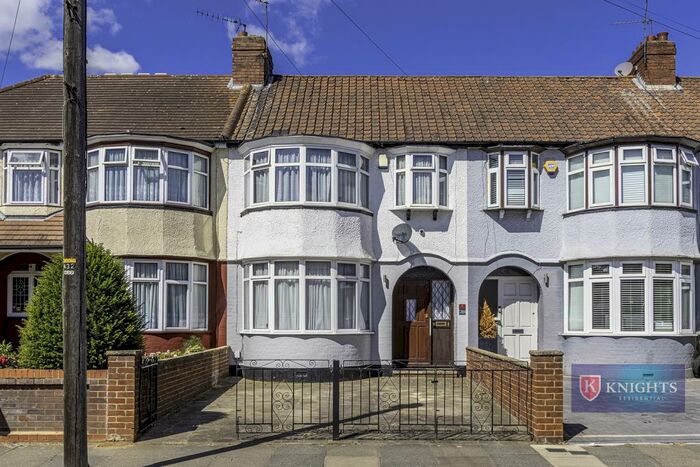 3 Bedroom House To Rent In Mayfield Crescent, London, N9