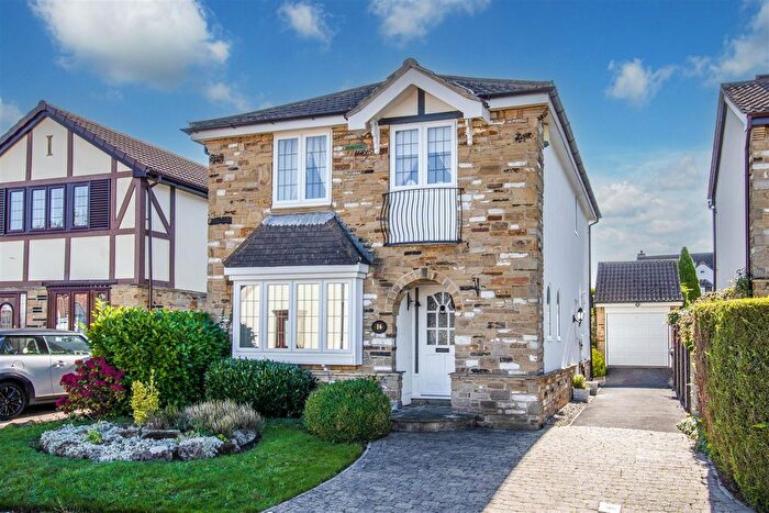 4 Bedroom Detached House For Sale In High Meadows, Walton, Wakefield, WF2
