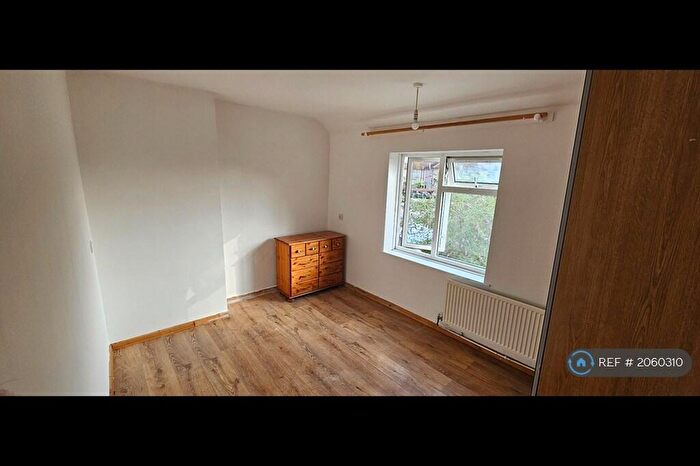 1 Bedroom Maisonette To Rent In Oxlow Lane, Dagenham, RM10