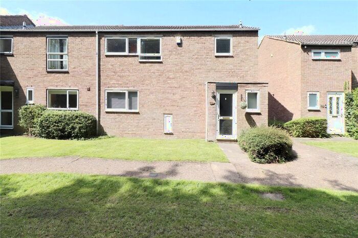 3 Bedroom Terraced House To Rent In Caling Croft, New Ash Green, Kent, DA3