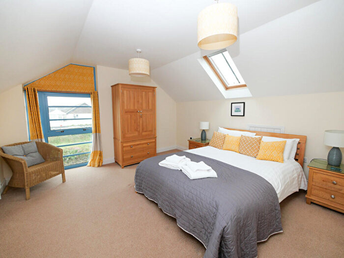 5 Bedroom Semi-Detached House For Sale In Leverlake Road, Widemouth Bay, EX23