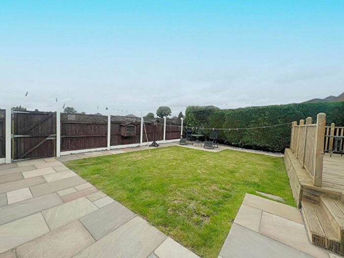 2 Bedroom Bungalow For Sale In Willow Gardens, Wrose, Bradford, BD2