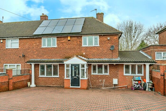 4 Bedroom Semi Detached House For Sale In Gads Green Crescent, Dudley, DY2