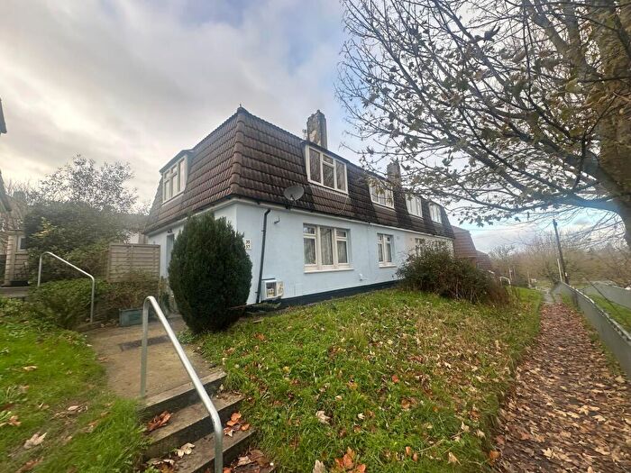 2 Bedroom Flat For Sale In Roman Way, Plymouth, PL5