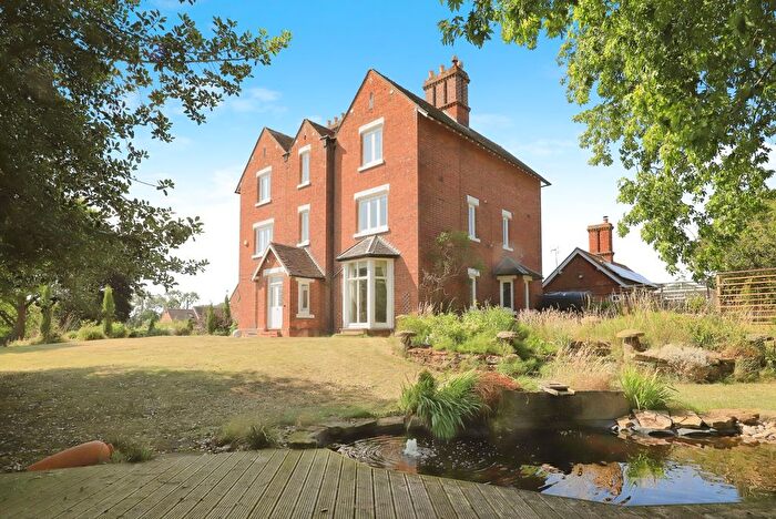 6 Bedroom Detached House To Rent In Patshull Road, Pattingham, Wolverhampton, Staffordshire, WV6