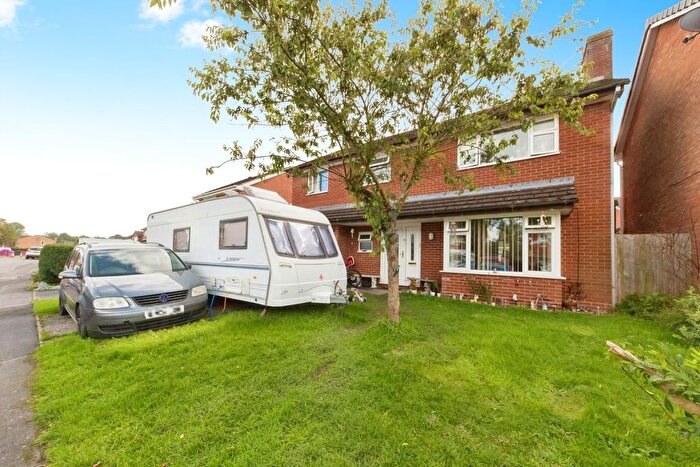 6 Bedroom Detached House For Sale In Balmoral Crescent, Oswestry, SY11