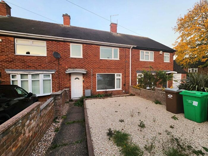 3 Bedroom Semi-Detached House To Rent In Stanesby Rise, Nottingham, Nottinghamshire, NG11