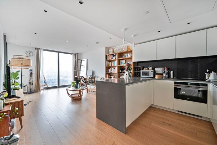 1 Bedroom Flat For Sale In Marsh Wall, London, E14