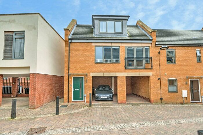 1 Bedroom Mews For Sale In Strobel Mews, Upton, Northampton, Northamptonshire, NN5