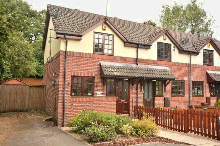 2 Bedroom Town House To Rent In Foxwood Farm Way, Leeds, LS8