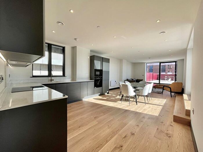 2 Bedroom Apartment To Rent In New Cross Central, Addington Street, Ancoats, M4