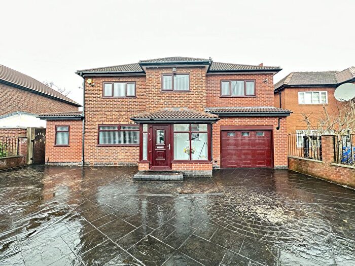 5 Bedroom Detached House To Rent In Kingsway, Cheadle, Cheshire, SK8