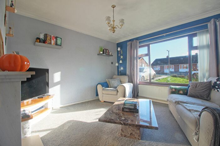 3 Bedroom Semi-Detached House For Sale In Maple Close, Cheadle, ST10