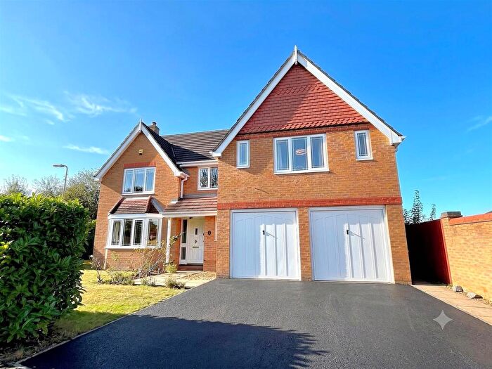 5 Bedroom Detached House For Sale In Johnson View, Whiteley, PO15