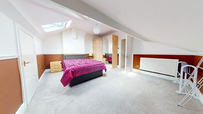 1 Bedroom Property To Rent In Clarendon Road, University, Leeds, LS2