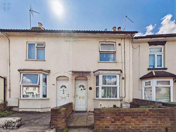 2 Bedroom Terraced House For Sale In Bicester Road, Aylesbury, HP19