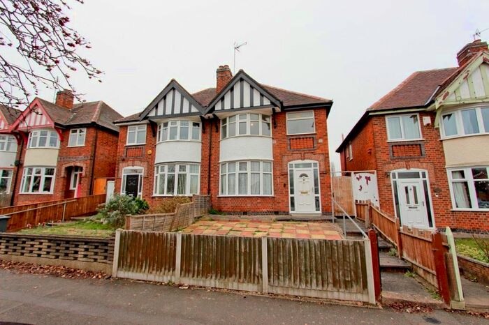 3 Bedroom Semi-Detached House To Rent In Wyngate Drive, Leicester, LE3