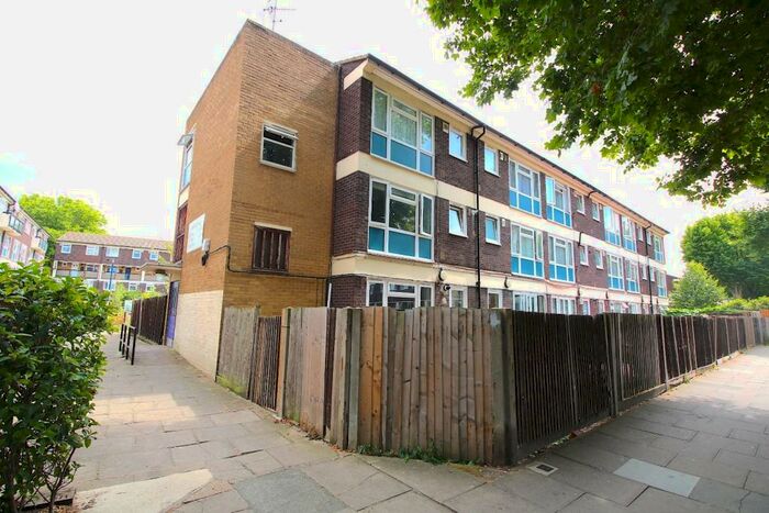 4 Bedroom Flat To Rent In Ambrose Walk, London, E3