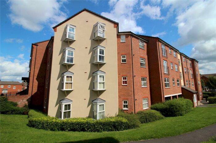 2 Bedroom Apartment To Rent In Wharf Lane, Solihull, West Midlands, B91