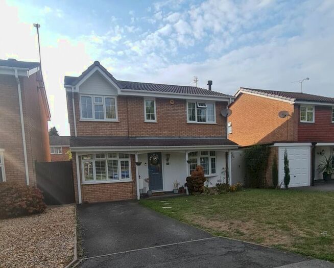 4 Bedroom Property To Rent In Waterside Way, Wolverhampton, WV9