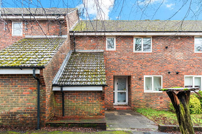 1 Bedroom Maisonette For Sale In Cook Road, Horsham, RH12