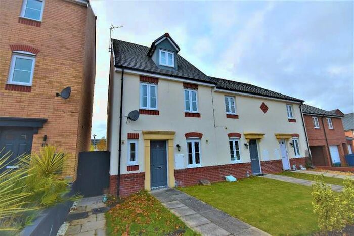 3 Bedroom Property To Rent In Cae Mawr Wrexham, LL11