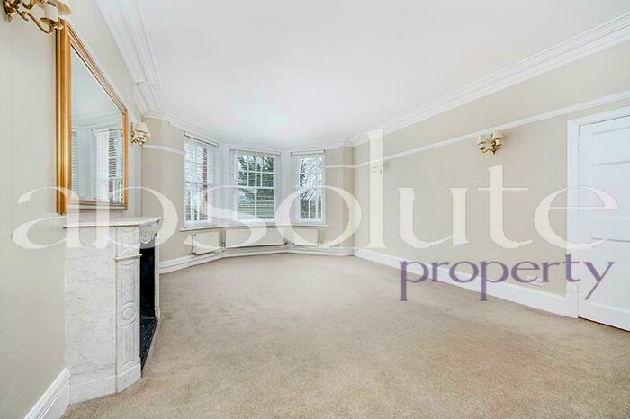 2 Bedroom Flat To Rent In East Heath Road, Hampstead, NW3