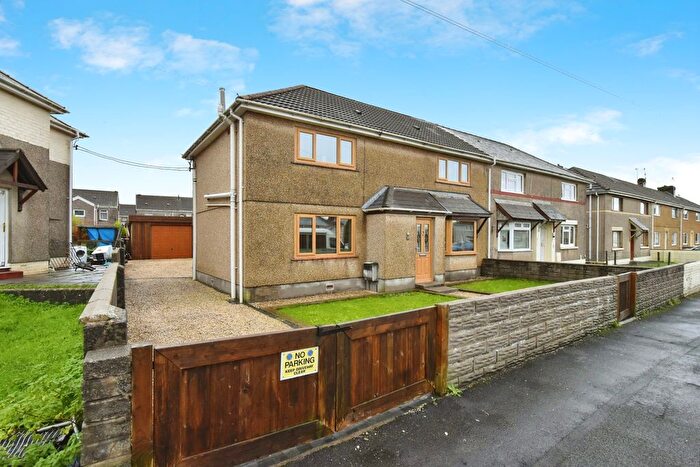 3 Bedroom Semi Detached House For Sale In Dan Yr Allt, Llanelli, Carmarthenshire, SA14