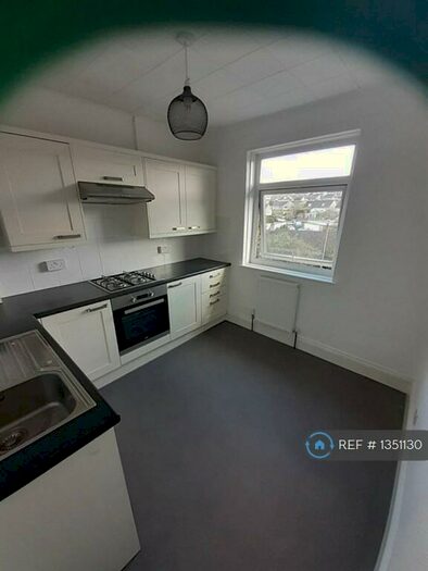 1 Bedroom Flat To Rent In Radford Park Road, Plymouth, PL9