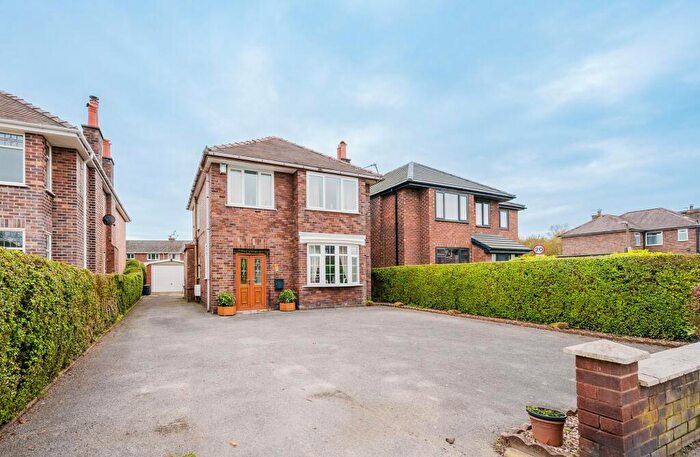 3 Bedroom Detached House For Sale In Liverpool Road South, Burscough, L40