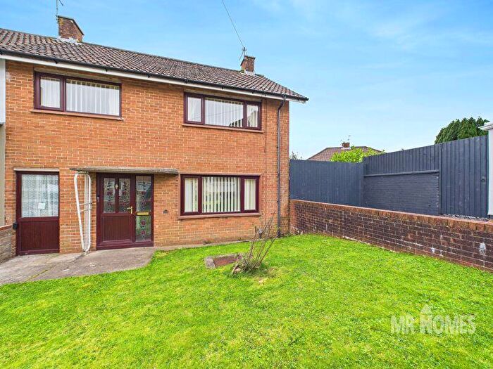 3 Bedroom Semi-Detached House For Sale In Briar Close, Pentrebane, Cardiff, CF5