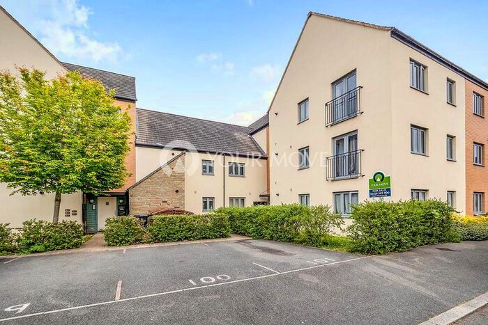 2 Bedroom Flat To Rent In Orleigh Cross, Newton Abbot, Devon, TQ12