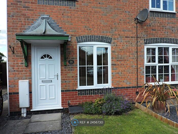 2 Bedroom Semi-Detached House To Rent In Weston Park Avenue, Burton-On-Trent, DE14