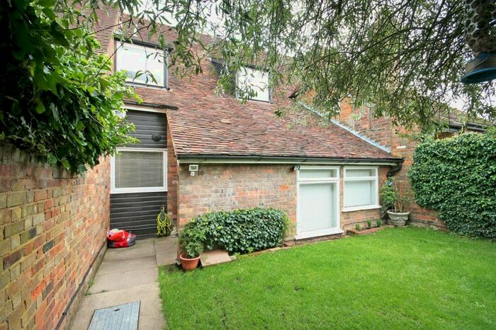 1 Bedroom Terraced House To Rent In Pickford Road, Markyate, St. Albans, Hertfordshire, AL3