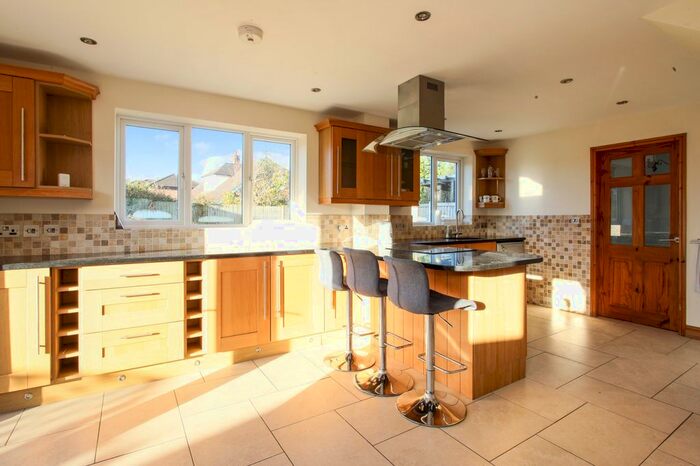 4 Bedroom Detached House To Rent In Cameron Avenue, Shavington, Crewe CW2