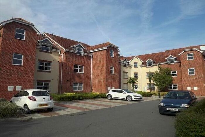 2 Bedroom Flat To Rent In Eton Place Loughborough Road, Nottingham, NG2