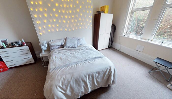 4 Bedroom House To Rent In Cardigan Road, Leeds, LS6