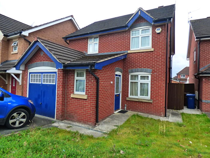 3 Bedroom House To Rent In Gigg Lane, Bury, BL9