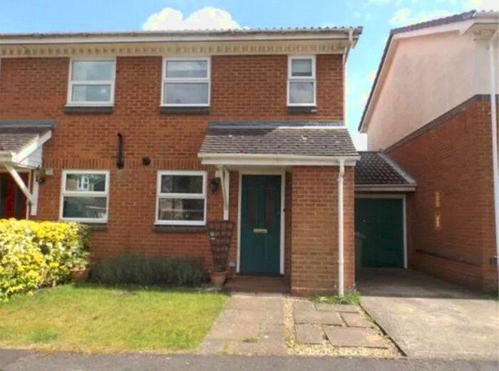 2 Bedroom Semi-Detached House To Rent In Broom Field, Lightwater, Surrey, GU18
