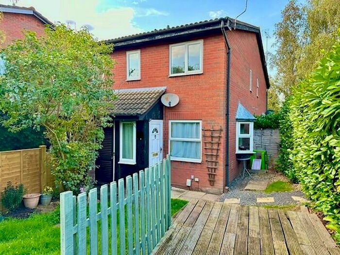 1 Bedroom Semi-Detached House To Rent In Harbourne Gardens, Southampton, SO18