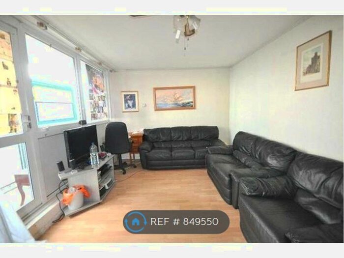 5 Bedroom Flat To Rent In Bucklebury, London, NW1