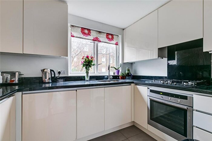1 Bedroom Flat To Rent In Colebeck Mews, Canonbury, N1