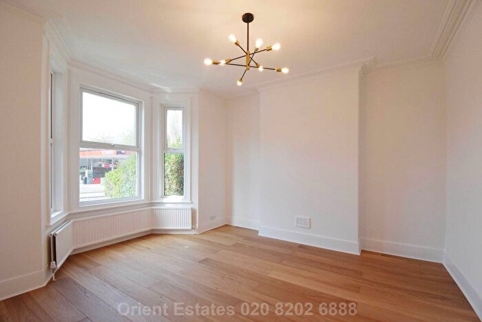 4 Bedroom Terraced House To Rent In West Hendon Broadway, London, NW9