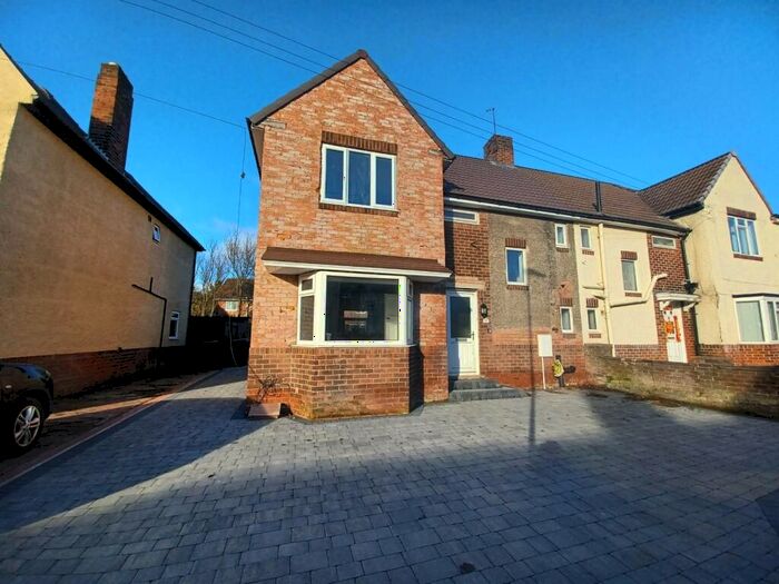 4 Bedroom House To Rent In Lyndhurst Drive, Durham, DH1